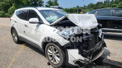 2015, Hyundai / Santa FE, VIN: KMHSW81XBGU592946, 102733 км., diesel