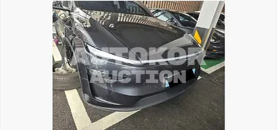 2026, Tesla / Model Y, 11642 км., electric, 180 куб.см.