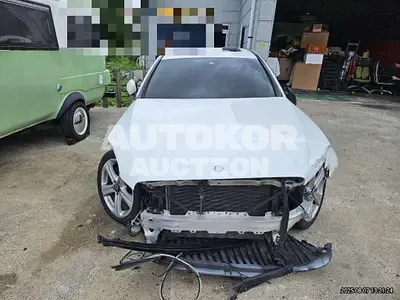 2016, Mercedes-Benz / E 220, 153452 км., diesel