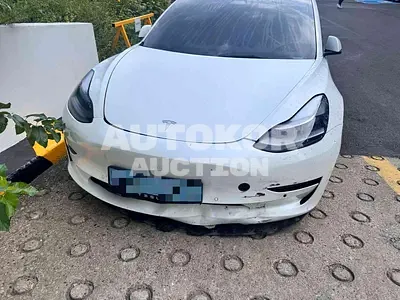 2022, Tesla / Model 3, 88790 км., electric