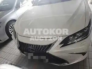 2023, Lexus / ES 300, VIN: JTHBA1C13P2016397, 8673 км., hybrid, 2500 куб.см.