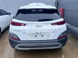 2022, Hyundai / Kona, gas