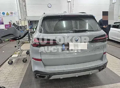 2024, BMW / 550, hybrid, 2998 куб.см.