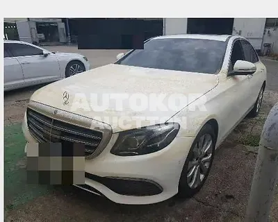 2020, Mercedes-Benz / E 300, 76662 км., gas, 1991 куб.см.