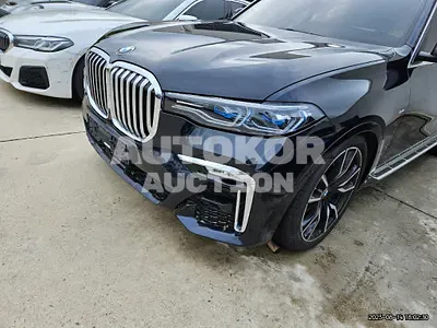 2022, BMW / 740, 51501 км., gas