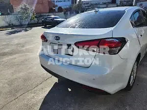 2016, BMW / Z1, 85260 км., gas, 1591 куб.см.
