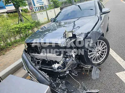 2021, Mercedes-Benz / E 250, VIN: W1KZF4FB5MA887106, 52078 км., gas