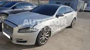 2017, Jaguar / XJ, VIN: SAJAA1296HNW06955, diesel