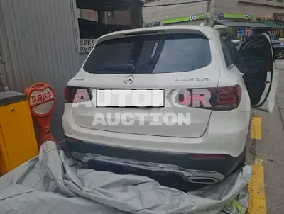2021, Mercedes-Benz / GLC 300, VIN: W1N0G5DBXMG009038, 35307 км., hybrid
