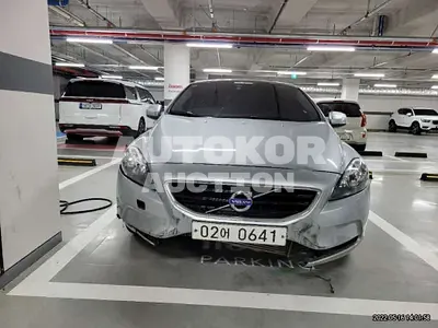 2016, Volvo / V40, VIN: YV1MV79K0G2330795, diesel