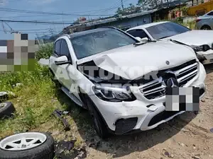 2019, Mercedes-Benz / GLC 350, 58000 км., hybrid