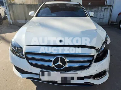 2018, Mercedes-Benz / E 220, 111407 км., diesel