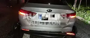 2017, Kia / K5, VIN: KNAGU416BJA221371, 330000 км., lpg