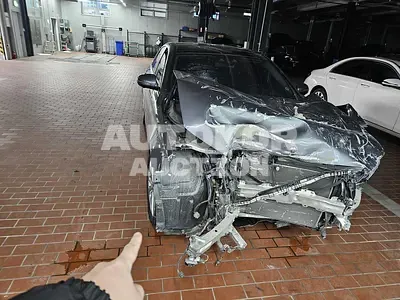 2017, Mercedes-Benz / e300, 30482 км., gas