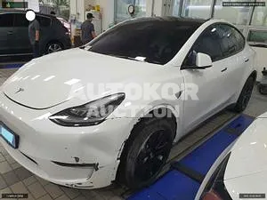 2021, Tesla / Model Y, VIN: 5YJYGDED6MF239223, 640 км., electric