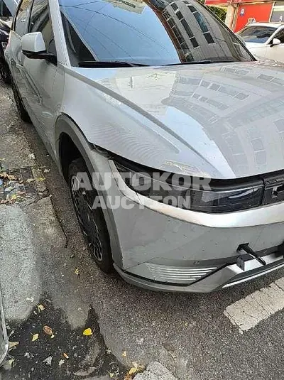 2022, Hyundai / Ioniq, 120000 км., electric