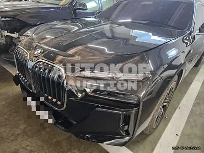2025, BMW / 740, 3061 км., diesel