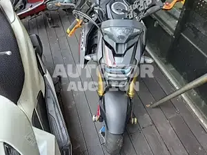 2016, BMW / 125, gas