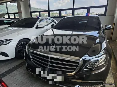 2018, Mercedes-Benz / E 300, 141240 км., gas