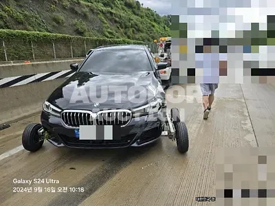 2022, BMW / 530, 53000 км., gas