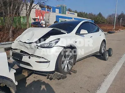 2021, Tesla / Model Y, VIN: 5YJYGDED1MF238996, electric