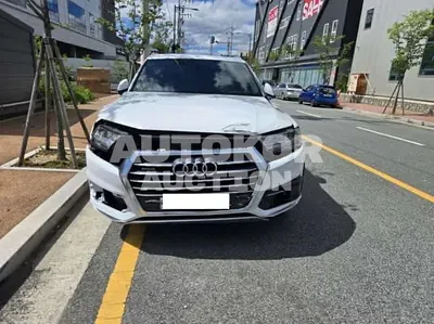 2019, Audi / Q7, VIN: WAUZZZ4M3KD043836, 40752 км., gas