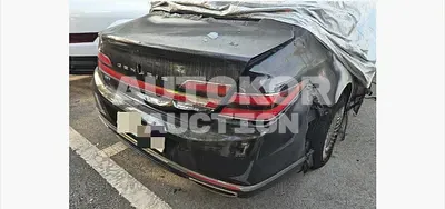 2020, Genesis / G90, 80000 км., gas, 3778 куб.см.