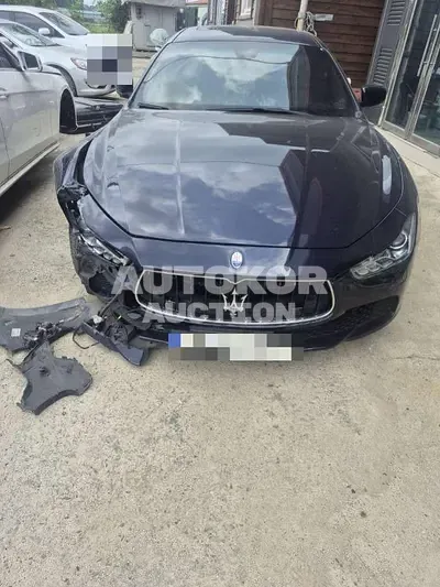 2015, Maserati / Ghibli, 117883 км., diesel