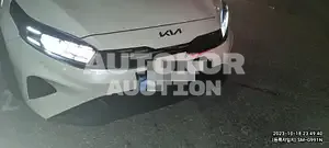 2022, BMW / Z1, VIN: KNAF241BENA949704, 40000 км., gas