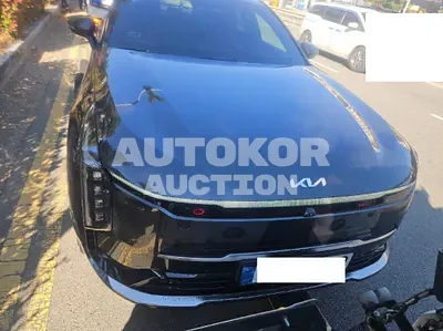 2025, Kia / K8, 9857 км., hybrid, 1600 куб.см.