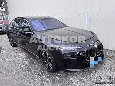 2024, BMW / 760, 20252 км., electric