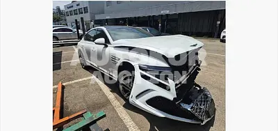 2025, Genesis / G80, 3700 км., gas, 2497 куб.см.