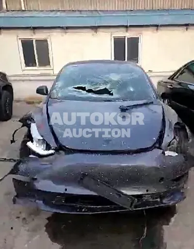 2020, Tesla / Model 3, VIN: 5YJ3E1EC1LF584504, electric