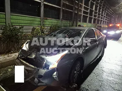 2018, Toyota / Prius, 64508 км., hybrid, 3000 куб.см.