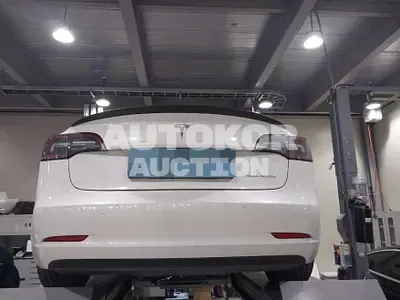 2022, Tesla / Model 3, electric