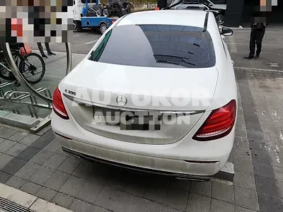 2018, Mercedes-Benz / e300, 137061 км., gas