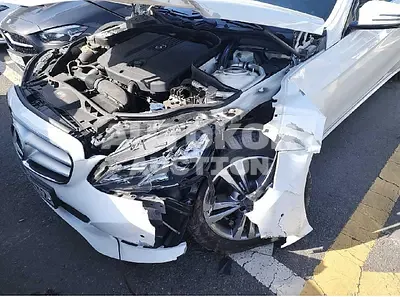 2016, Mercedes-Benz / E 220, VIN: WDDHF0CB5GB206613, 160713 км., diesel