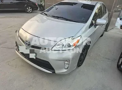 2014, Toyota / Prius, hybrid, 1798 куб.см.