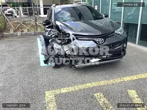 2017, Toyota / RAV4, VIN: JTMYFREVXHD104896, 54526 км., gas