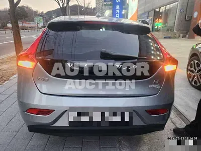 2014, Volvo / V40, 69217 км., diesel