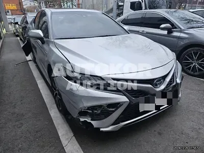 2023, Toyota / Camry, 14000 км., hybrid