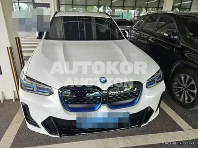 2023, BMW / iX3, 23318 км., electric